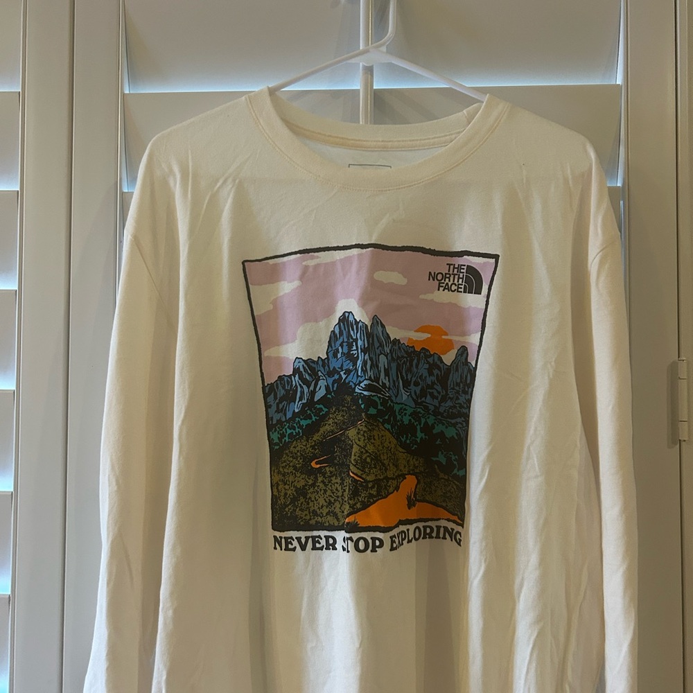 The North Face White and Green Long Sleeve Tee with Scenic Graphic